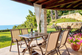 Blue Horizon Villa, Amazing Sea & Forest Views